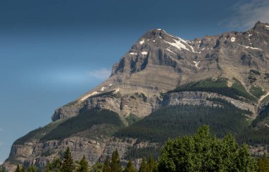 Saskatchewan 'dan Murchison Dağı ve Mistaya Vadisi Banff Ulusal Parkı Alberta Kanada