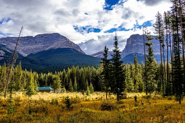 Colores Las Cataratas Protección Mountain Banff National Park Alberta Canada —  Fotos de Stock