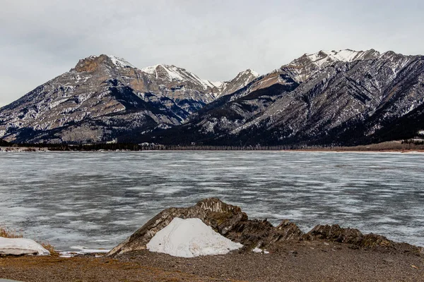 Een Vroege Voorjaarsochtend Lac Arc Lac Arc Alberta Canada — Stockfoto