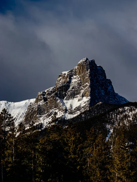 Goat Range Von Three Sisters Parkway Canmore Alberta Kanada — Stockfoto