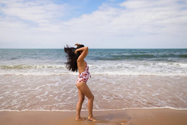 Beautiful Young Latin Woman Walking Shore Beach Posing Photos Beautiful — Photo
