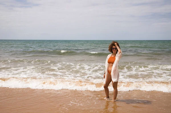 Young Beautiful Woman Bikini Walking Beach Shore Woman Enjoying Her — Φωτογραφία Αρχείου