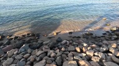 Güzel tropikal plaj. Her şeyi kapsayan tatil beldesi ve otelde yaz tatili. yavaş çekim.