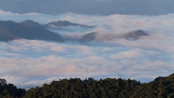 Time Lapse Salida Del Sol Sobre Montaña Con Niebla Niebla — Vídeos de Stock