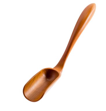 Boş ahşap kepçe beyaz bir arkaplanda izole.