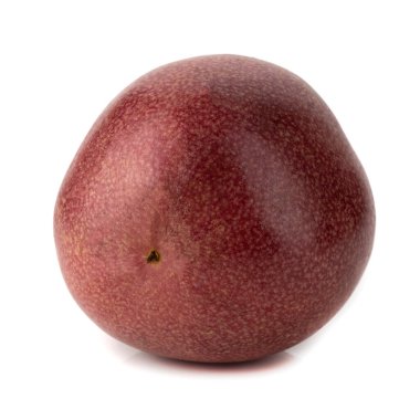 Beyaz arka planda sarı hamurlu kırmızı tutkulu meyve.