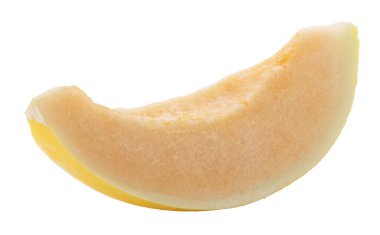 Beyaz arka planda izole edilmiş altın kavun dilimleri