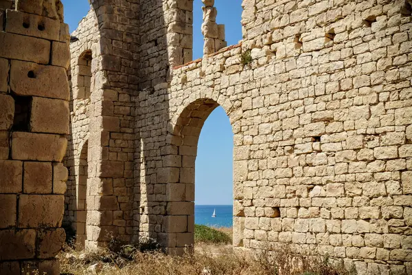 Ruínas Antiga Fortaleza Junto Mar Imagem De Stock