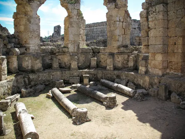 地中海の都市の古代遺跡 ロイヤリティフリーのストック画像