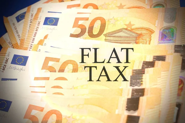 Primer Plano Los Billetes Europeos Con Texto Impuesto Fijo —  Fotos de Stock