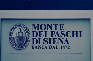 Floransa, İtalya, 31 Ocak 2023, Monte dei paschi di Siena banka imzalı logo .