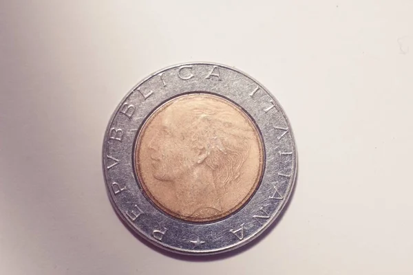 500 Лир Итальянской Винтажной Монеты — стоковое фото