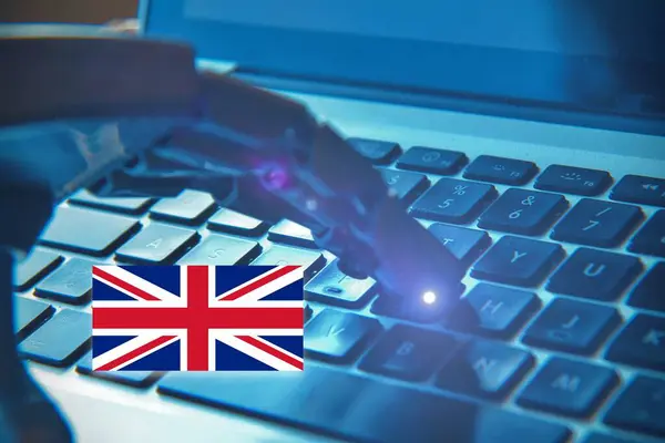 Роботизированная Рука Клавиатуре Английским Концепция Будущего Великобритании — стоковое фото