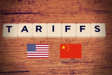 ABD 'nin 2025 yılında Çin Bayrağı ile artan ithalat tarifeleri politikası