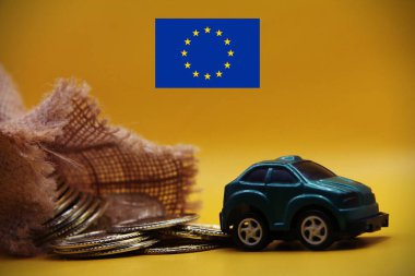 Avrupa 'da otomobiller için yatırımları temsil eden kavramsal fotoğraf.