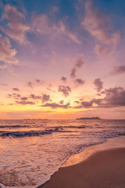 Tropische Strand Met Gladde Golf Zonsondergang Hemel Abstracte Achtergrond Kopieer — Stockfoto