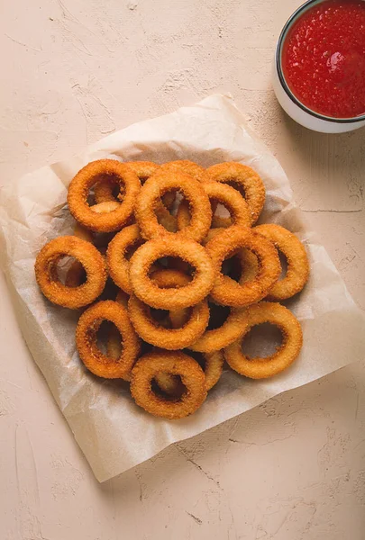 Fried onion rings, deep-fried, snack, no people, selective focus,