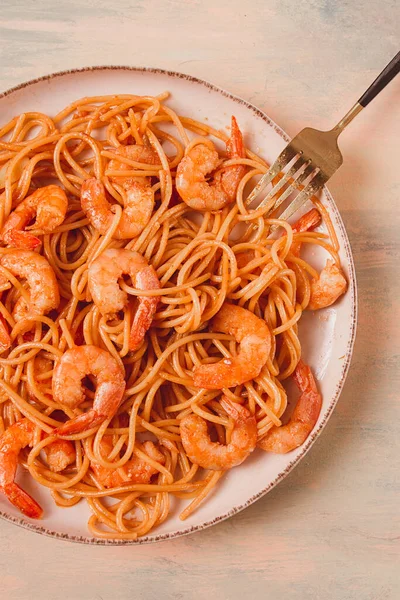 Spaghetti King Shrimps Spices Top View Selective Focus Homemade People — Foto Stock