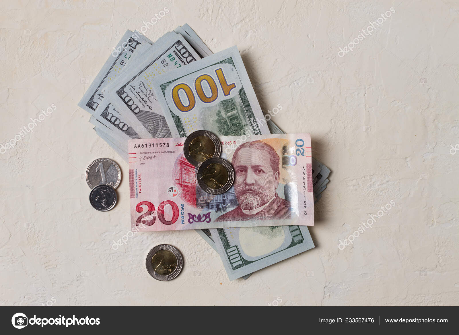 20戈瑞格鲁吉亚货币有美元没有人在桌子上——图库图片© Gala_Didebashvili #633567476