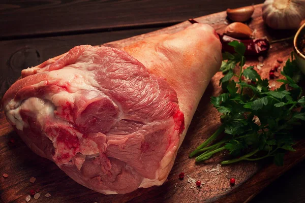 Raw Pork Knuckle Wooden Chopping Board Spices Close Top View — Stockfoto