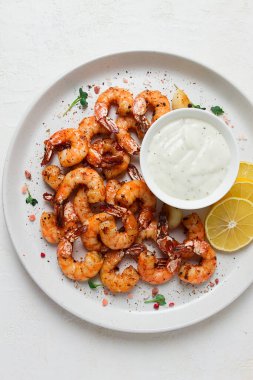 Fried shrimp, headless, with spices, grilled, homemade, no people,