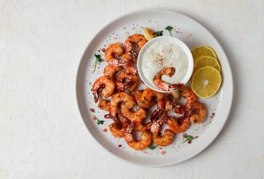 Fried shrimp, headless, with spices, grilled, homemade, no people,