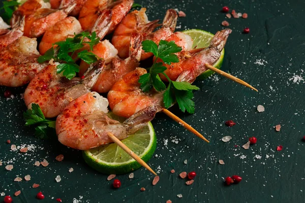 Shrimp Kebab Spices Lime Wooden Skewers Top View People — ストック写真