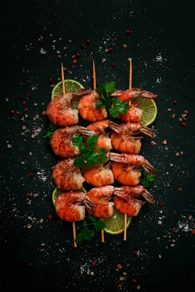 Shrimp Kebab Spices Lime Wooden Skewers Top View People — Stockfoto