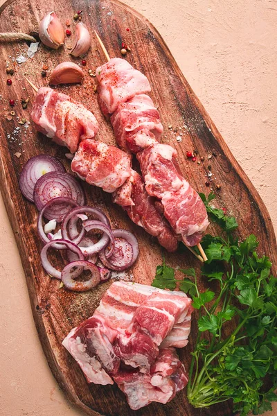 Raw Pork Meat Wooden Sticks Pickled Kebab Spices Top View — ストック写真