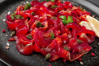 Pancar, İskandinav çerezi, pancar gravlax, hafif tuzlu balık, ev yapımı, insan yok.,