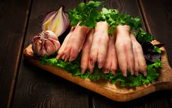 raw, pig\'s feet, young piglet, piglet\'s hooves,