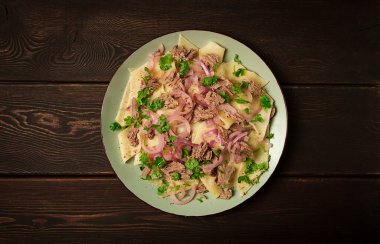 Beşmak, Kazak eti, erişteli haşlanmış et.,