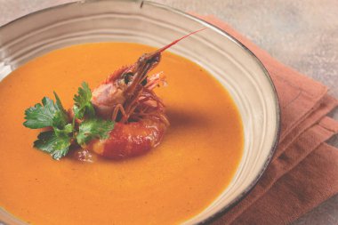 Karides kremalı çorba, çorba, Fransız mutfağı, ev yapımı, insan yok.,