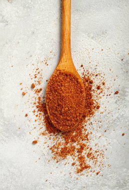 Svan tuzu, tahta kaşık, Gürcistan baharatları, geleneksel Gürcistan mutfağı,