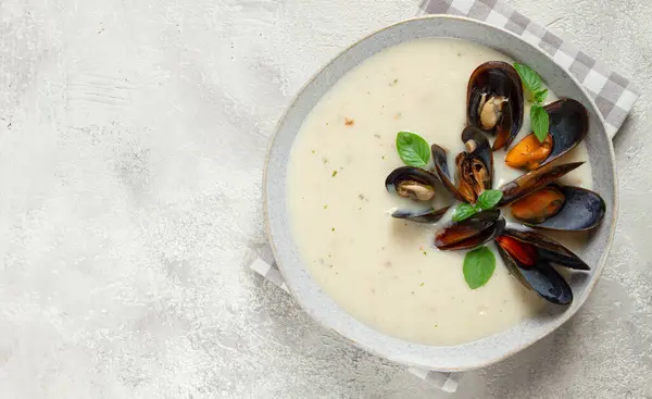 stock image chowder cream soup with mussels, American cuisine, homemade, no people,