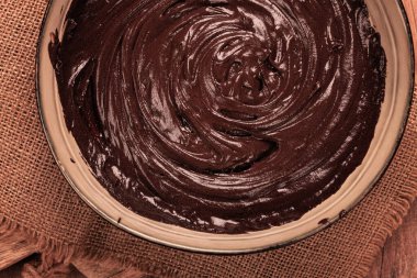 Bir kase çikolata hamuru, pişirme, yapı ve tutarlılık, ev yapımı, üst görünüm, insan yok,