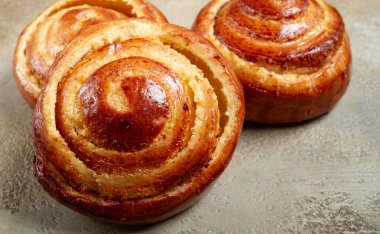 Süzme peynirli kek ve hindistan cevizi, brioche, hamur işi, kahvaltı, insan yok.,
