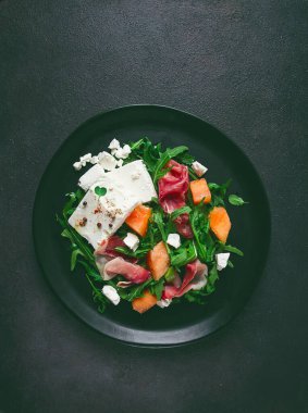 Salata, jambonlu kavun, roka ve peynir, yaz salatası, vejetaryen, ev yapımı, insan yok.,