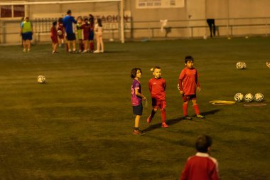 Pontevedra, İspanya. 11 Kasım 2022 - Antrenman sırasında çocuklar futbol takımı