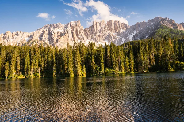 stock image Beautiful scene at lago di Fusine. Summer scenery at lake Fusine in North Italy in the Alps. 