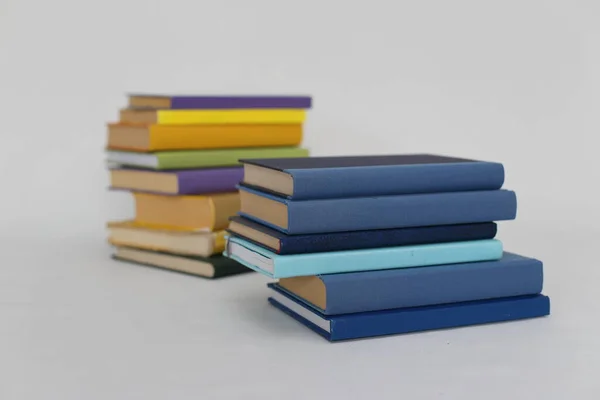 Mucchio Libri Scuola Sfondo Bianco — Foto Stock