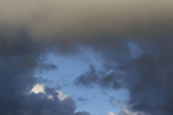 Cielo Scuro Con Nuvole Paesaggio Nuvoloso — Foto Stock