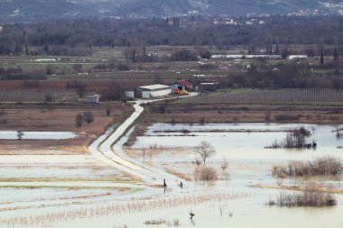 Köydeki nehrin havadan görünüşü.