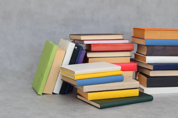 Egy Halom Fehér Hátterű Könyv Oktatási Koncepció Másolás Helye — Stock Fotó