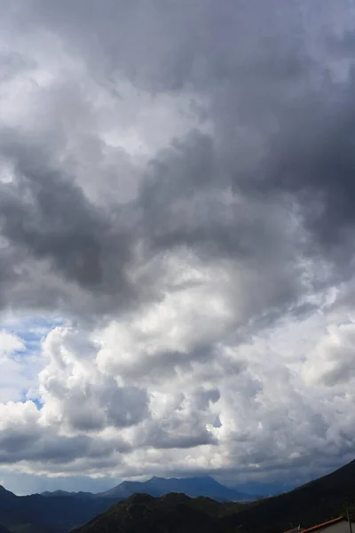 Красивые Облака Небе — стоковое фото