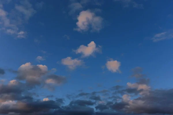 Όμορφος Ουρανός Σύννεφα — Φωτογραφία Αρχείου