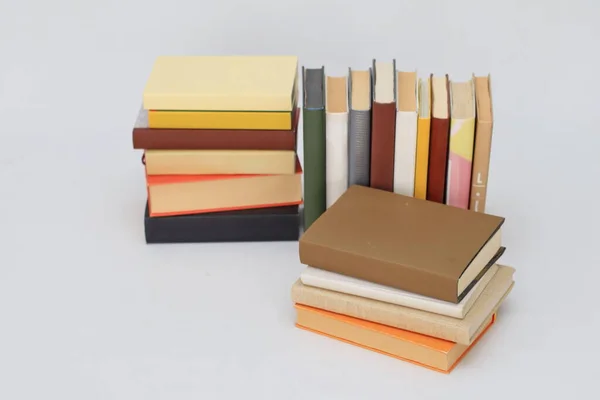 Bücherstapel Mit Buch Bildungskonzept — Stockfoto
