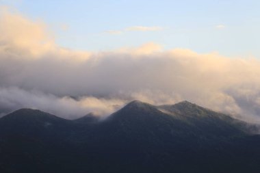 Dağların güzel manzarası