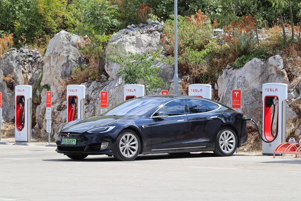 stock image Vrgorac, croatia, 03.05.2023.Tesla car at the charging station