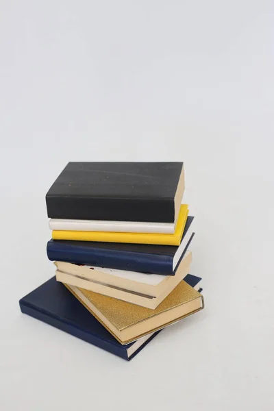 Pilha Diferentes Livros Sobre Conceito Tabela Educação Madeira — Fotografia de Stock